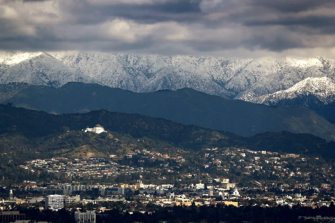 Snow on mountains north of Los Angeles