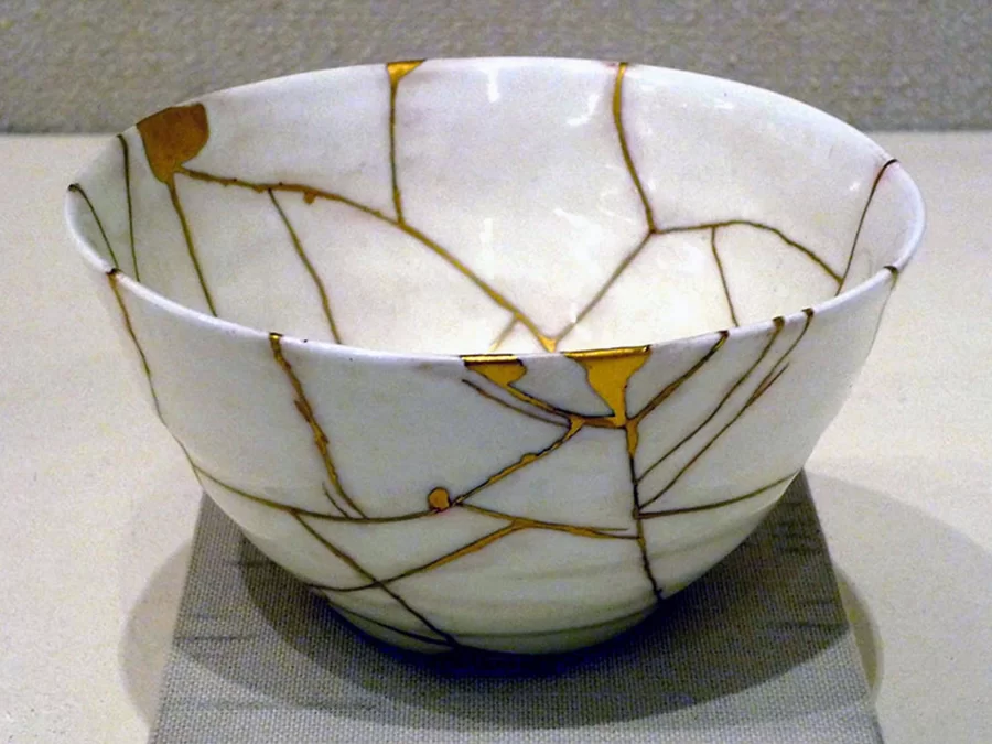 Kintsugi%3A+More+Than+Just+Pottery